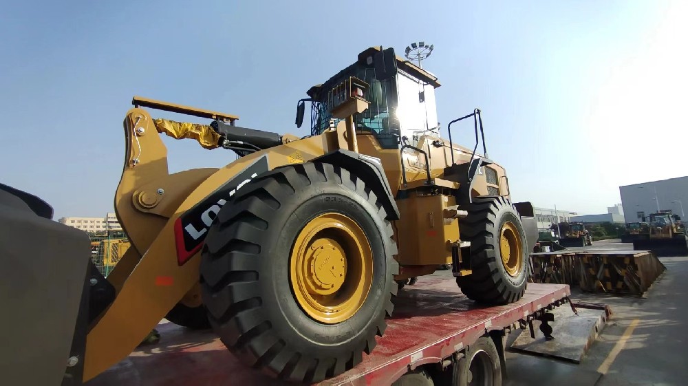 青岛港至中亚工程机械跨境物流全链路解决方案 | 青岛淳远赋能一带一路基建合作_青岛物流公司_青岛货代公司_青岛货运公司_青岛大件运输公司