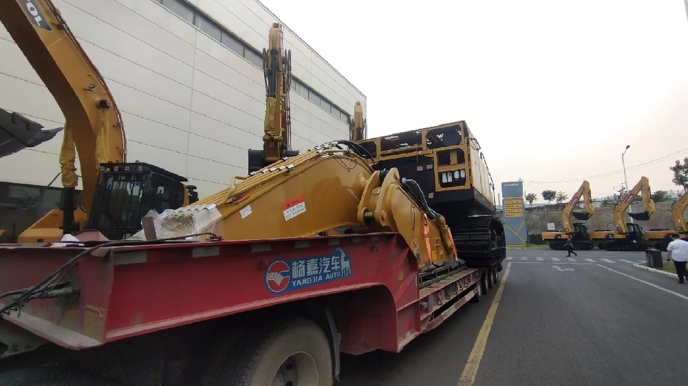 长三角港口群智慧物流体系构建与工程机械运输服务升级_青岛大件设备运输公司_青岛机械设备运输公司_青岛海运订舱_青岛海运代理