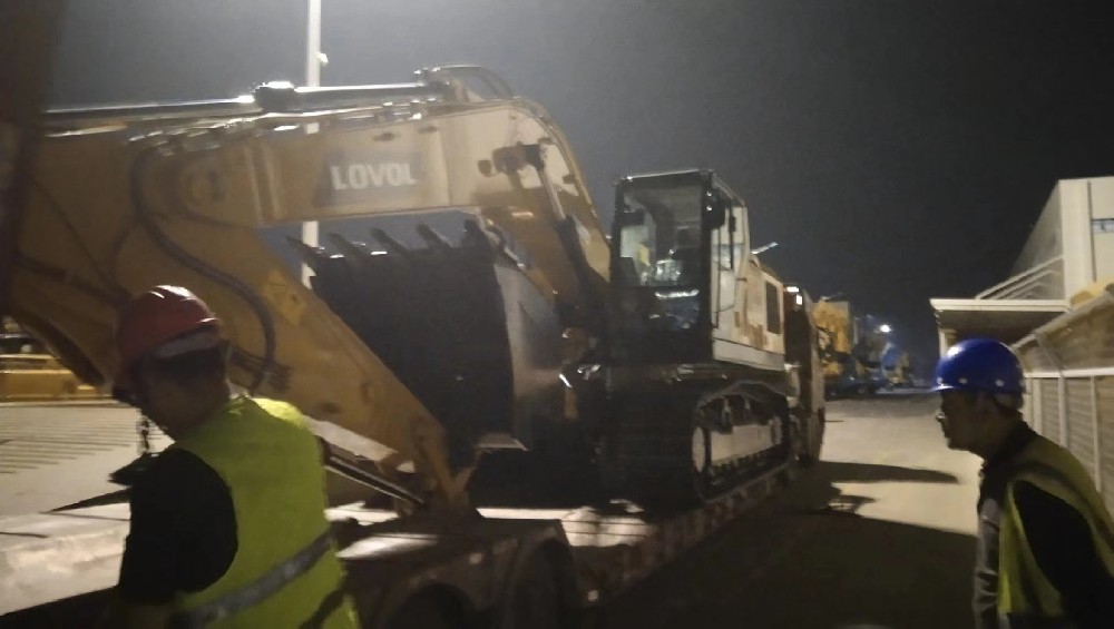 青岛淳远国际物流：构建物流新标杆，赋能跨境重型机械高效运输_青岛大件设备运输公司_青岛机械设备运输公司_青岛海运订舱_青岛海运代理