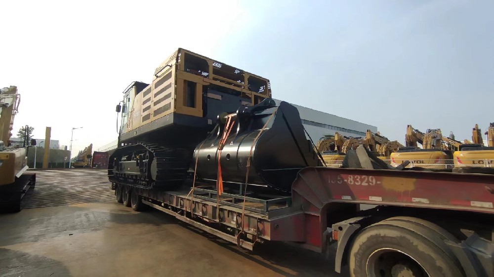 智能赋能欧亚跨境物流：青岛淳远打造工程机械运输全链路解决方案_青岛大件设备运输公司_青岛机械设备运输公司_青岛海运订舱_青岛海运代理