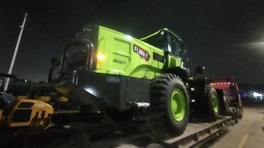 技术驱动跨境工程机械物流体系升级——青岛淳远国际物流的创新实践_青岛大件设备运输公司_青岛机械设备运输公司_青岛海运订舱_青岛海运代理