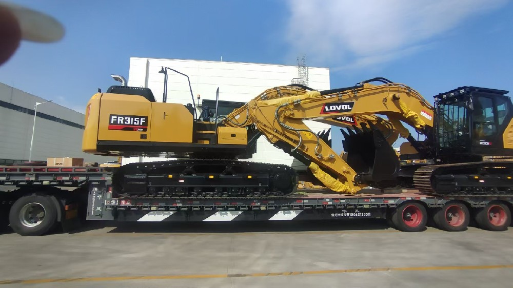 智能跨境工程机械运输全链路解决方案——青岛淳远国际物流赋能一带一路建设_青岛大件设备运输公司_青岛机械设备运输公司_青岛海运订舱_青岛海运代理