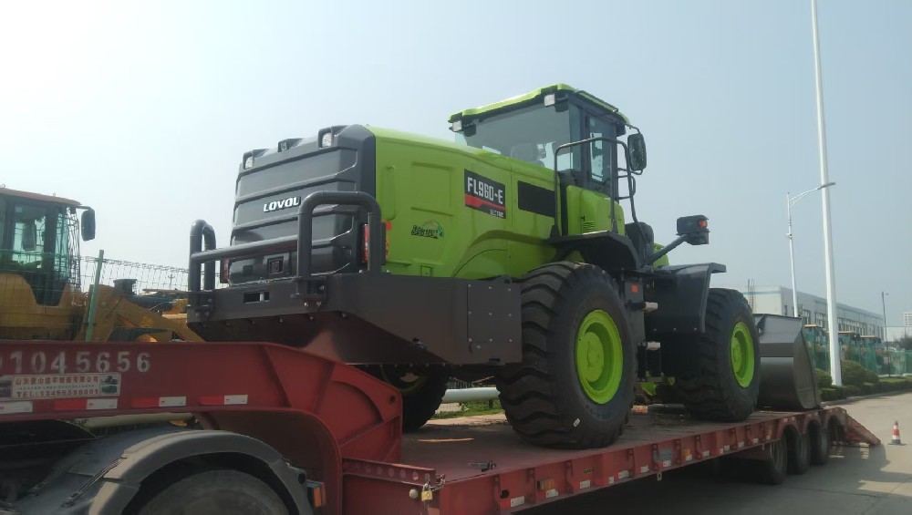 环渤海跨境工程机械智慧物流新范式：青岛港至山东湾区全链路服务创新_青岛物流公司_青岛货代公司_青岛货运公司_青岛大件运输公司