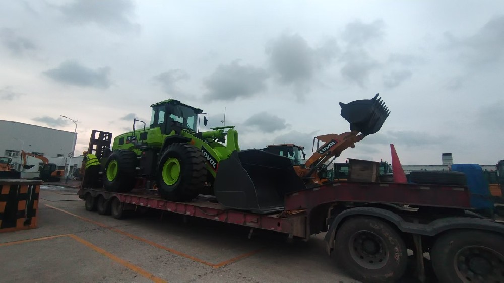 智慧物流构建跨境工程机械运输新范式——青岛至张家港全链路解决方案解析_青岛物流公司_青岛货代公司_青岛货运公司_青岛大件运输公司