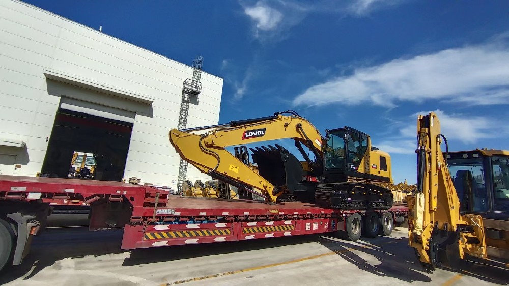 智能江海联运体系赋能全球工程机械运输——青岛淳远国际物流的跨境征程_青岛物流公司_青岛货代公司_青岛货运公司_青岛大件运输公司