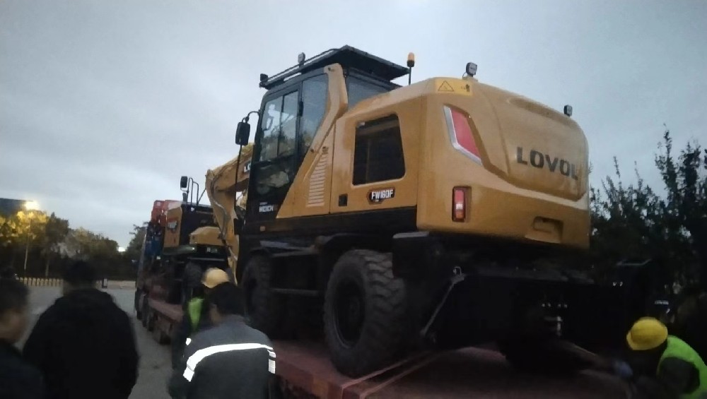 青岛淳远国际物流：大件运输与跨境工程机械运输解决方案专家_青岛港到霍尔果斯口岸推土机运输_青岛港到霍尔果斯口岸平地机运输