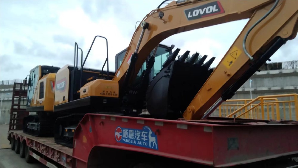 青岛淳远国际物流有限公司——您的国际大件物流专家_青岛港到喀拉苏口岸挖机运输_青岛港到喀拉苏口岸装载机运输