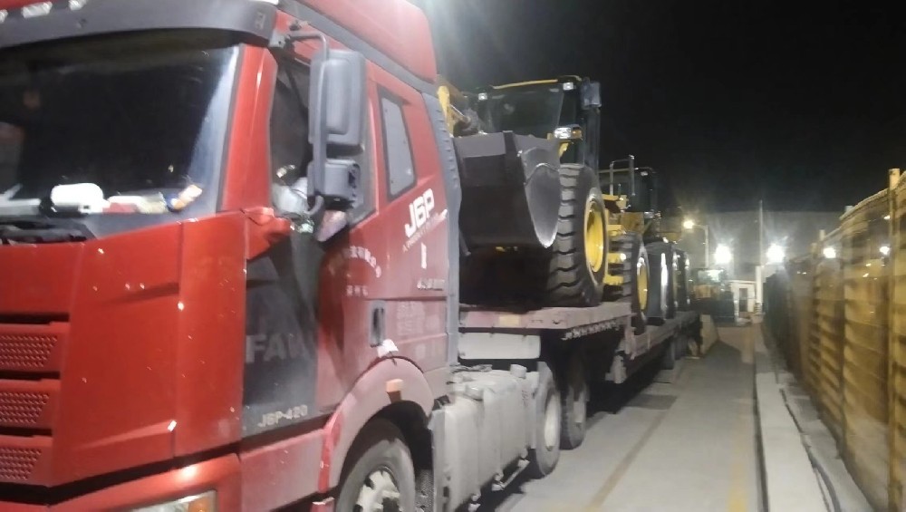 专业转关过境服务：青岛淳远国际物流助力中亚贸易畅通_转关过境到乌兹别克斯坦_转关过境到哈萨克斯坦_转关过境到吉尔吉斯坦